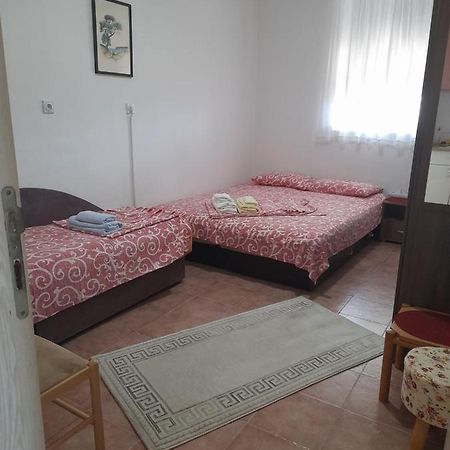 Apartman Sb Улцин Екстериор снимка