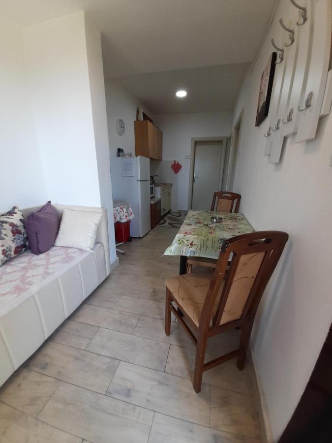 Apartman Sb Улцин Екстериор снимка