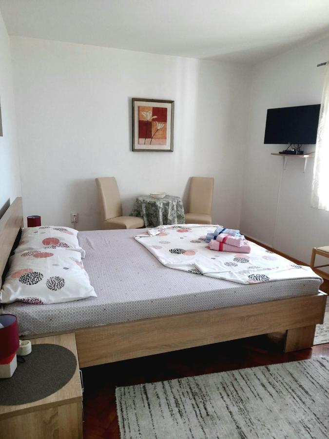 Apartman Sb Улцин Екстериор снимка