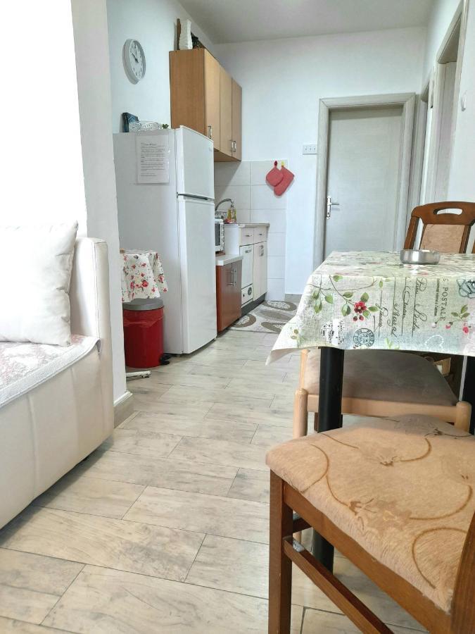 Apartman Sb Улцин Екстериор снимка
